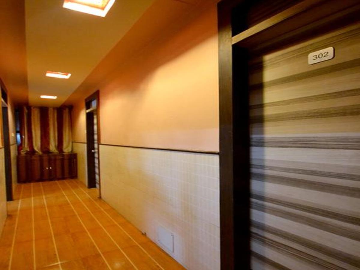 Hotel Sai Hari Prasad Širdi Exteriér fotografie